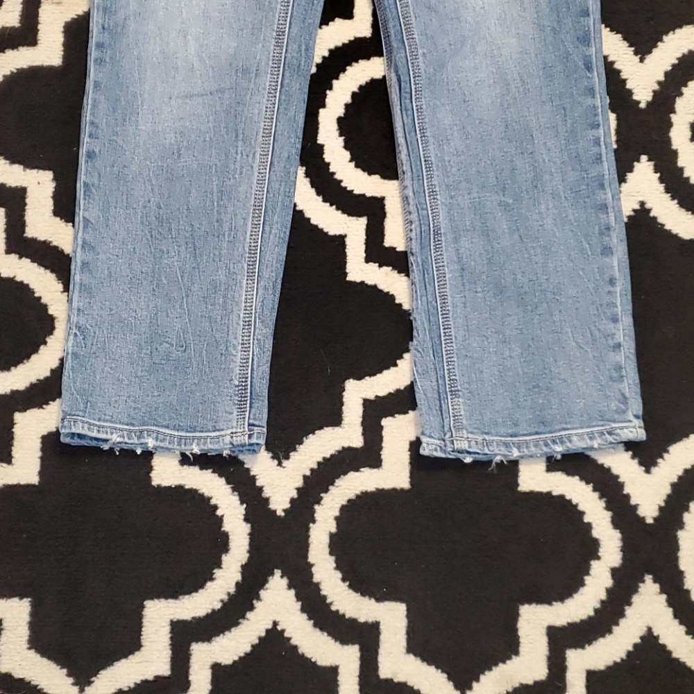 TIME AND TRU UTILITY SLIM HIGH-RISE JEANS ๐ - Picture 2 of 9